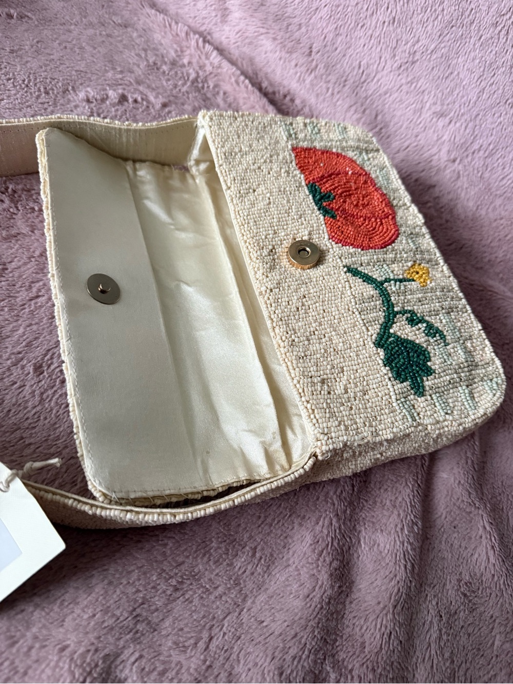 🎃 Viral Sol and Mer Beaded Cream Shoulder Bag with Orange Pumpkin Motif - Picture 11 of 13